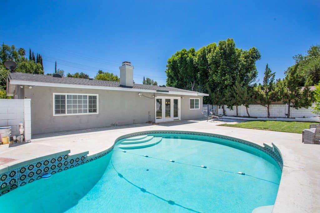 West Hills Home with a pool for lease