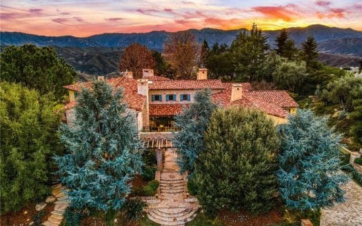Calabasas Tuscan Villa