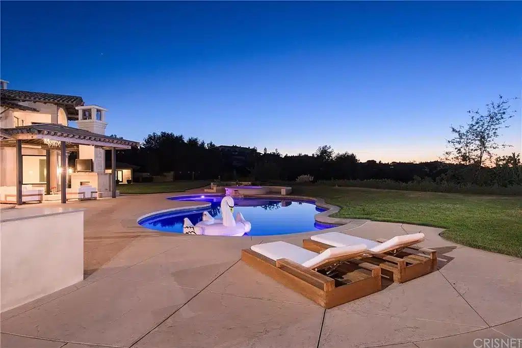 Calabasas Pool Home