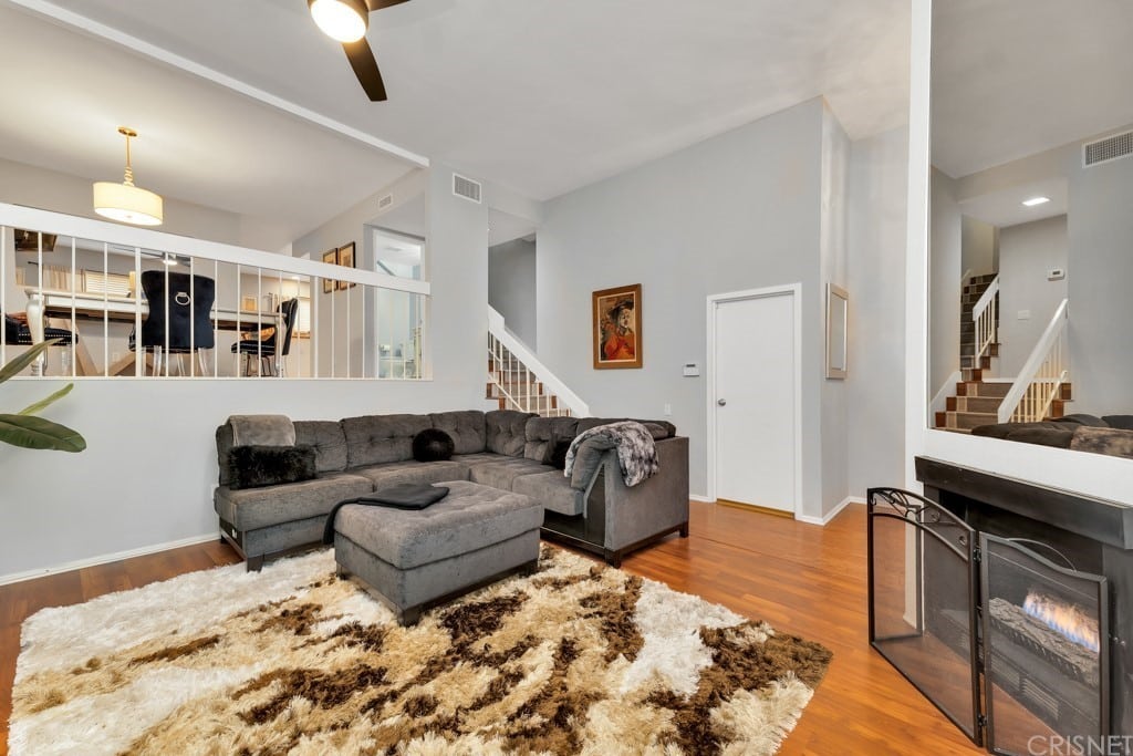 Woodland Village Townhomes in Woodland Hills for Sale