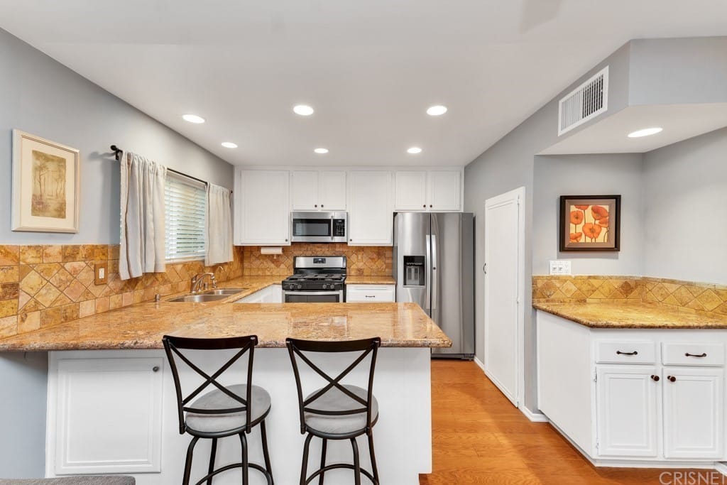 Woodland Village Townhomes in Woodland Hills for Sale