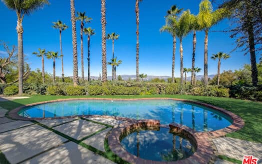 Stunning Woodland Hills Pool View Estate