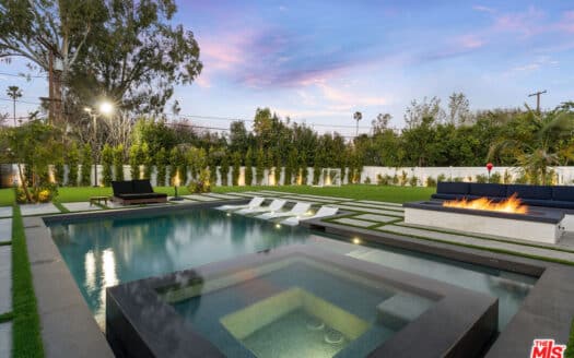 Exquisite Modern Pool Home