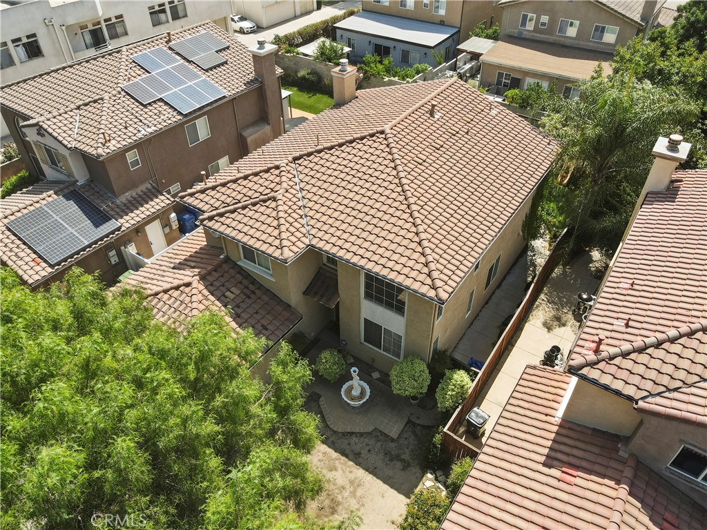 Single Family Home in Canoga Park