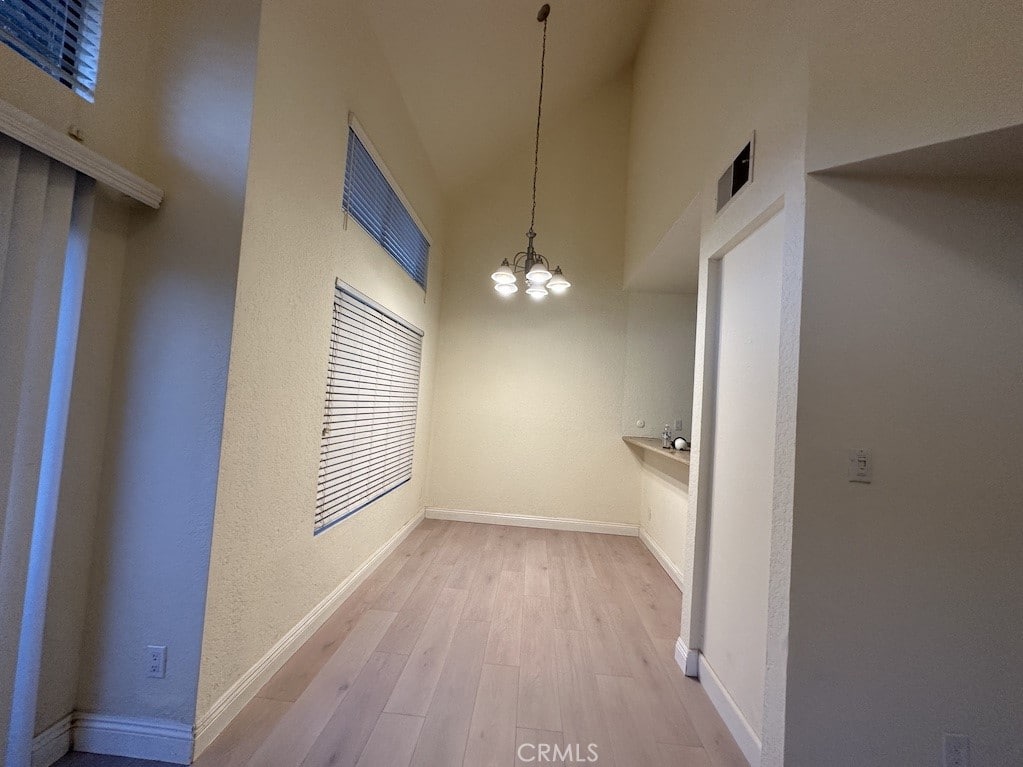 Charming Condo in Canoga Park