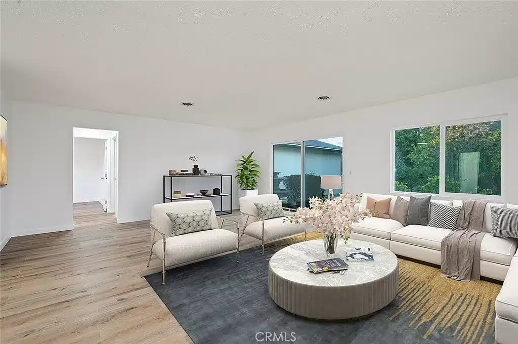 23445 Victory Blvd, West Hills, CA 91307