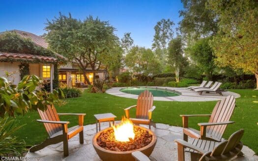 Calabasas Country Estates Pool Home