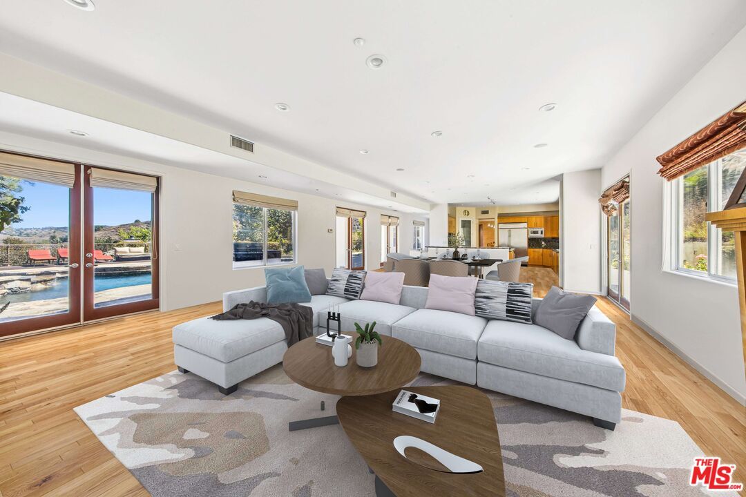 Park South Pool Home